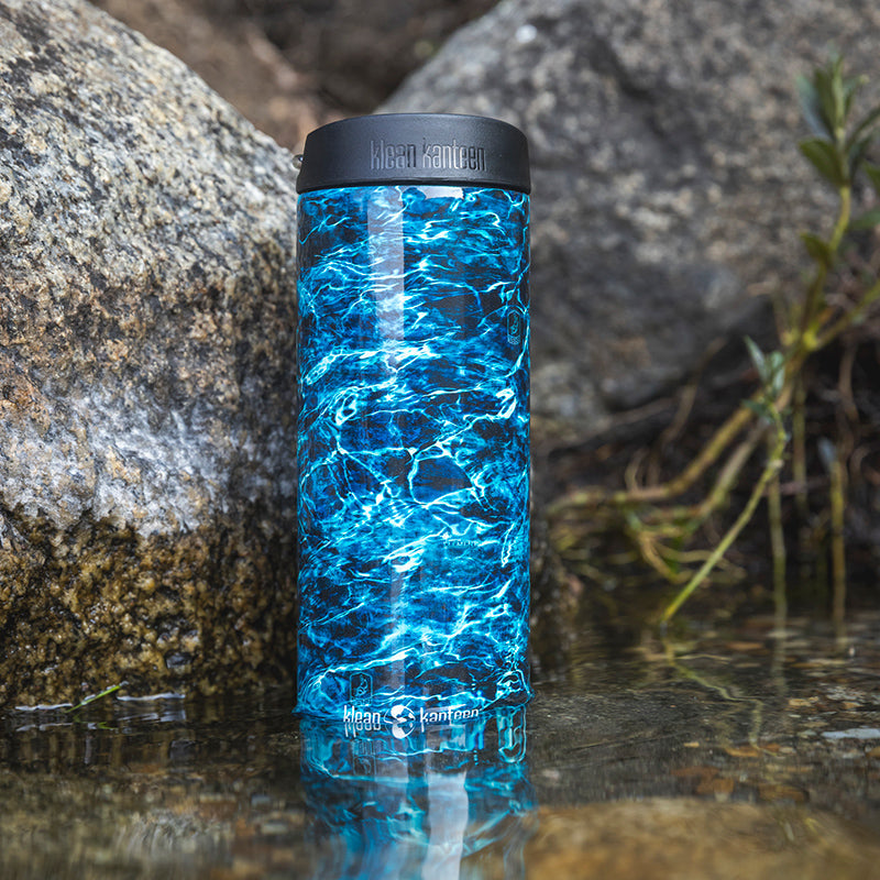 20oz-tkwide-with-cafe-cap-mossy-oak-u6 16oz_tumbler_mossyoak_bass_cafe_water_closeup_square.jpg
