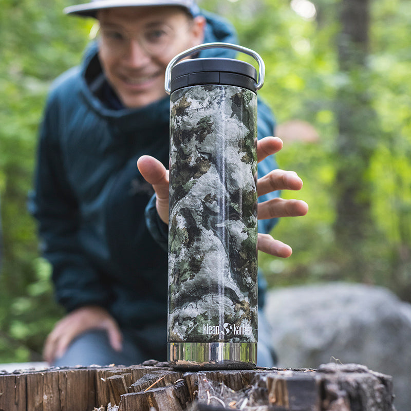 20oz-tkwide-with-twist-cap-mossy-oak-b8 20oz_bottle_twist_mossyoak_terragila_closeup_square.jpg