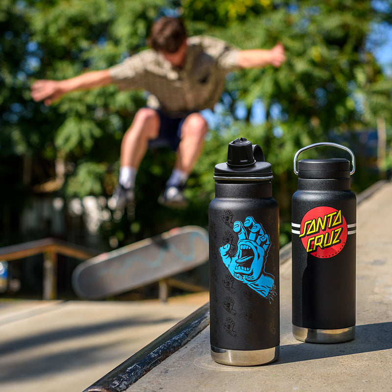 32oz-tkwide-with-chug-cap-santa-cruz-screaming-hand-t5 32oz_20oz_water_bottles_santacruz_skater_ramp_square.jpg