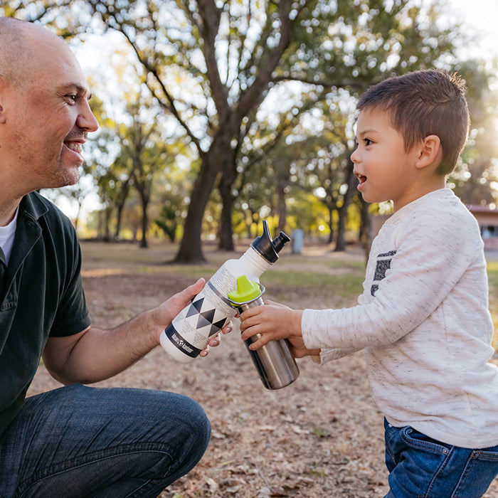 classic-kid-sippy-cap-i9 K12CNSIPPY-BS-sippy_cap_dad_lifestyle.jpg
