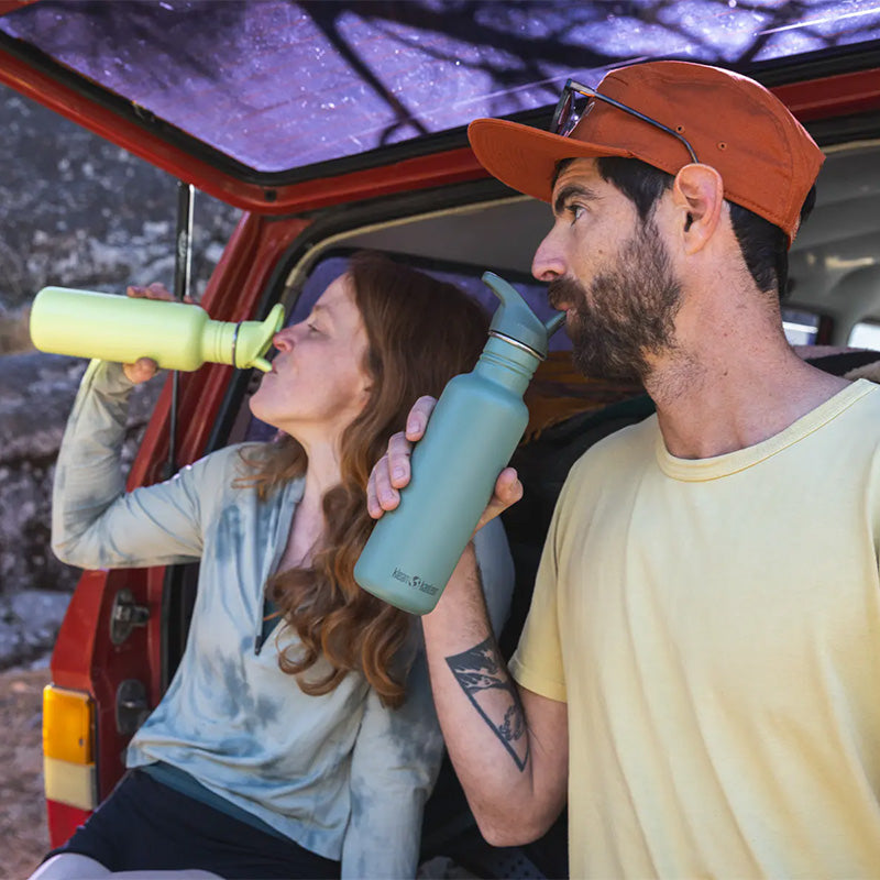 27oz-classic-with-flip-seal-sport-cap-z1 classic_27oz_flip_seal_couple_tailgate_tip-sip_square.jpg