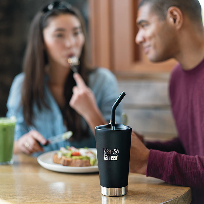 straw-2-pack-black-sale-k0 coffee-tumbler-metal_straw_lifestyle.jpg