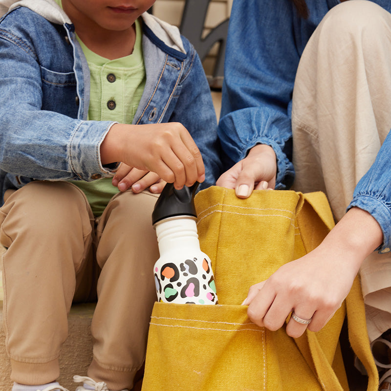 12oz-kid-s-classic-with-flip-seal-sport-cap-f7 kid_sport_flip_seal_12oz_bag_pull_square.jpg