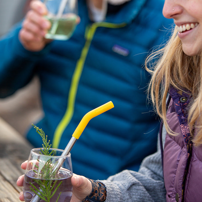 straw-4-pack-d9 recycled_steel_straw_drink_smile_lifestyle.jpg