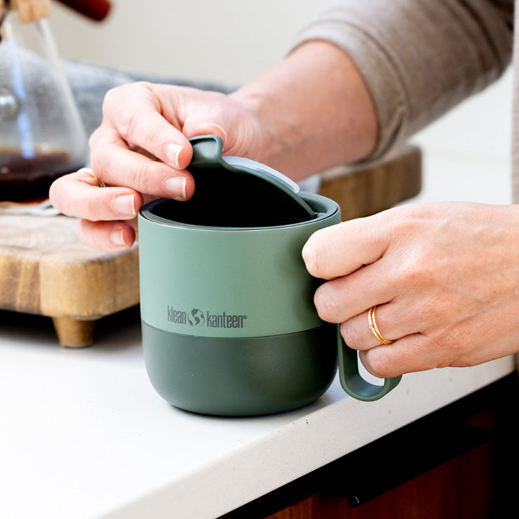 flip-lid-p8 rise_flip_lid_large_coffee_mug.jpg