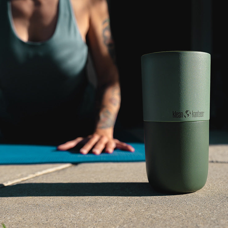smoothie-set-i1 smoothie_kit_rise_tumbler_seaspray_closeup.jpg